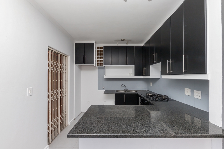 2 Bedroom Property for Sale in Claremont Western Cape